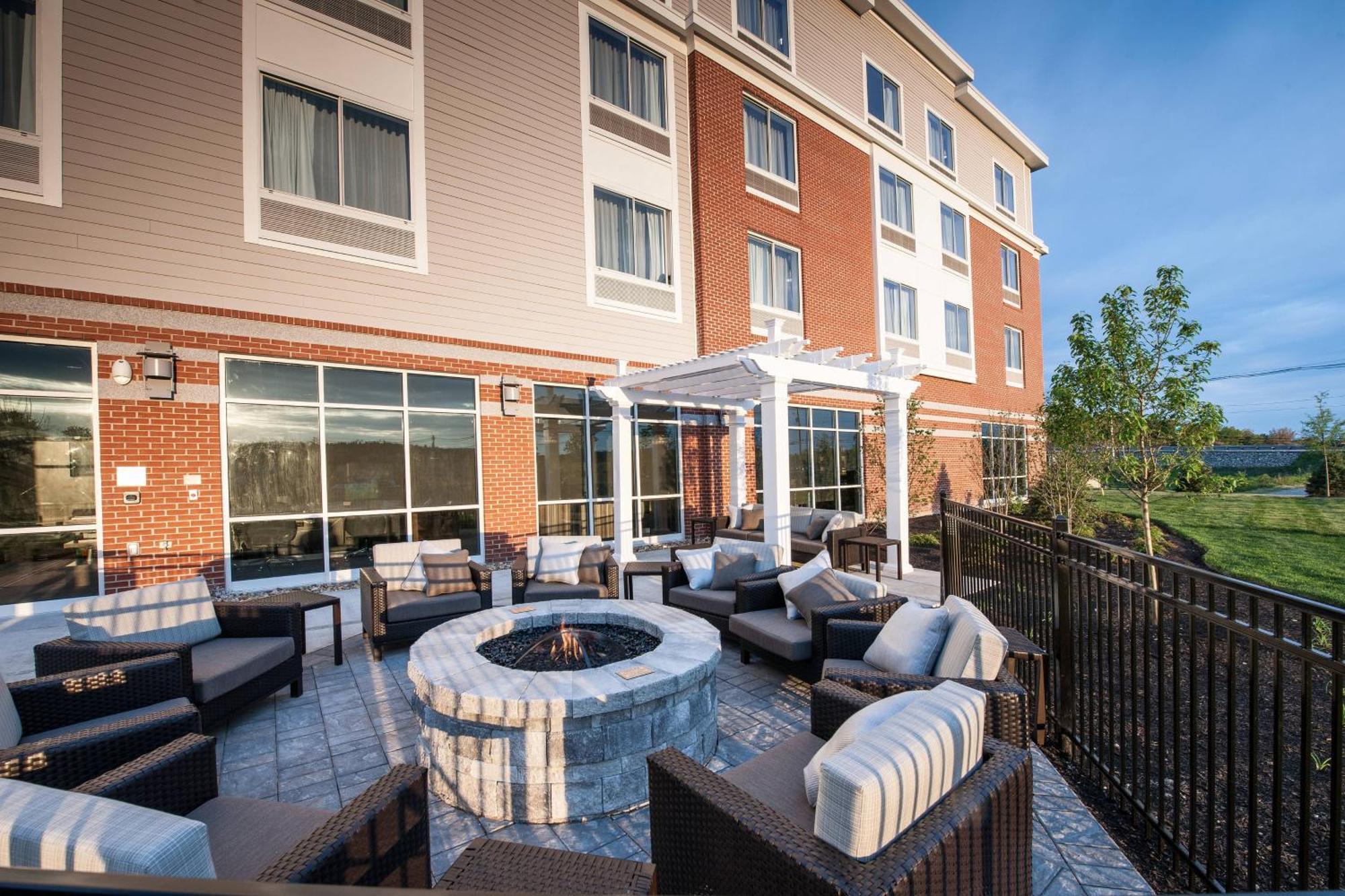 Courtyard By Marriott Boston Littleton Hotel Luaran gambar